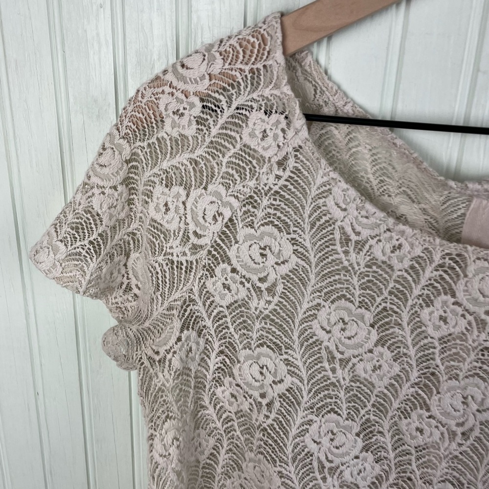 Kimchi Blue Floral Crochet Lace Button Back Short Sleeve Crop Top Boho Medium - Picture 7 of 9